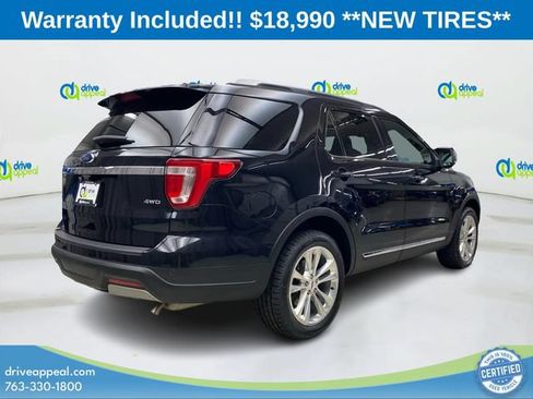 Used 2019 Ford Explorer XLT w/ Equipment Group 202A AWD/4WD image 5