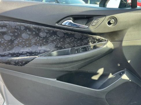 Used 2018 Chevrolet Cruze LT w/ LT Convenience Package FWD image 12