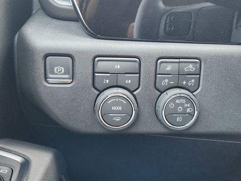 New 2026 Chevrolet Silverado 2500 LT w/ Trail Boss Package image 23