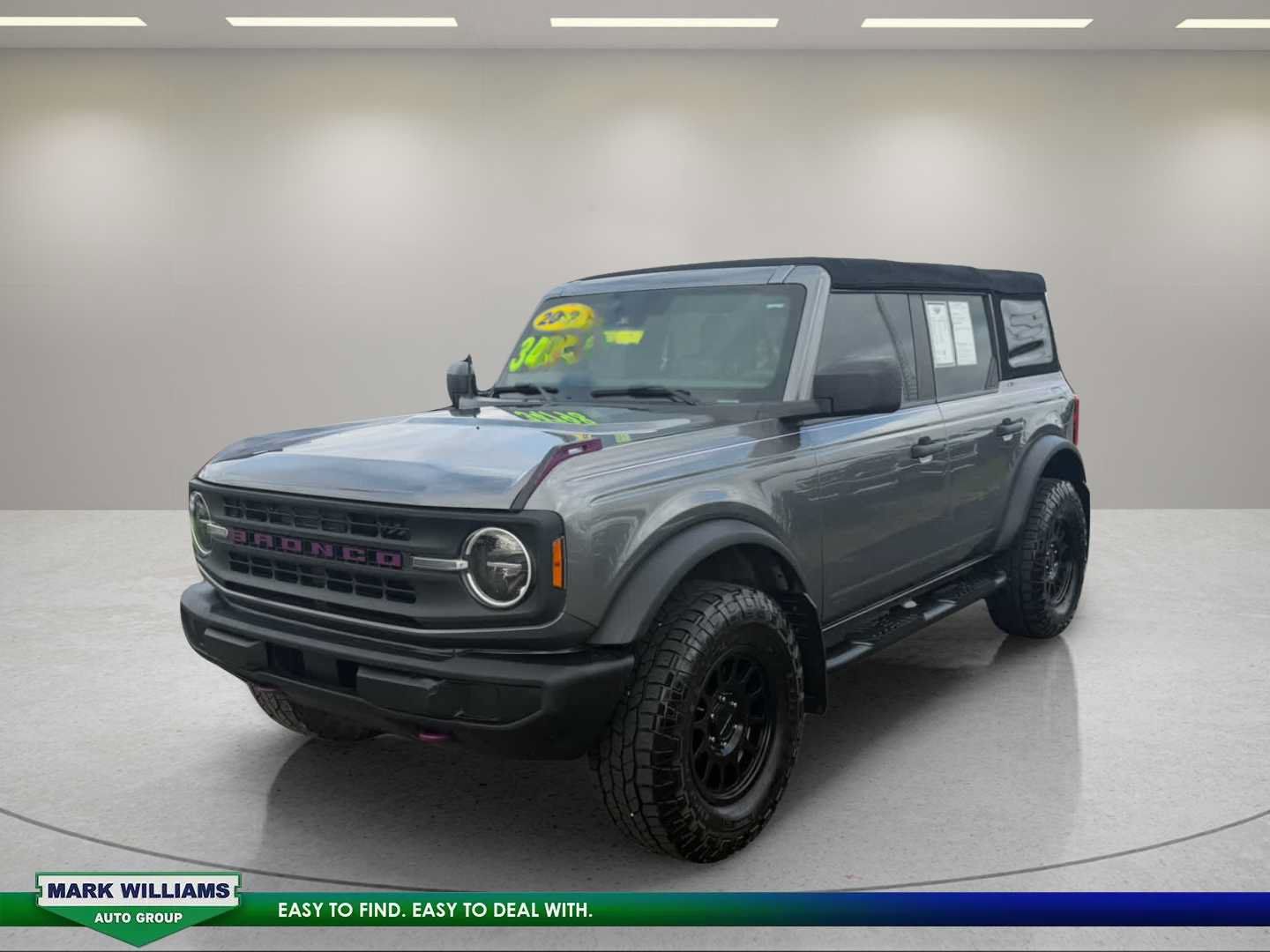 Used 2022 Ford Bronco 4-Door AWD/4WD image 4