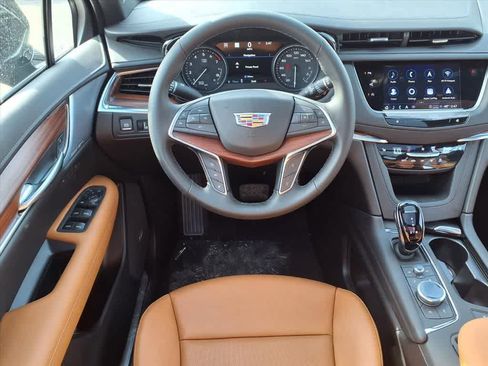 New 2026 Cadillac XT5 Premium Luxury image 11