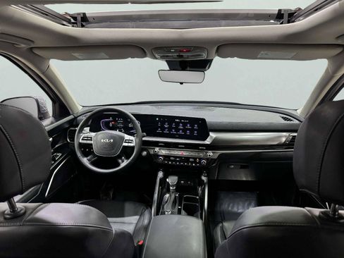 Used 2025 Kia Telluride S FWD image 49