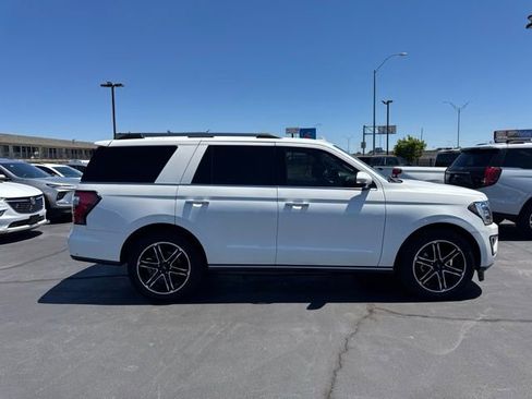 Used 2020 Ford Expedition Limited w/ Texas Edition Package RWD image 2