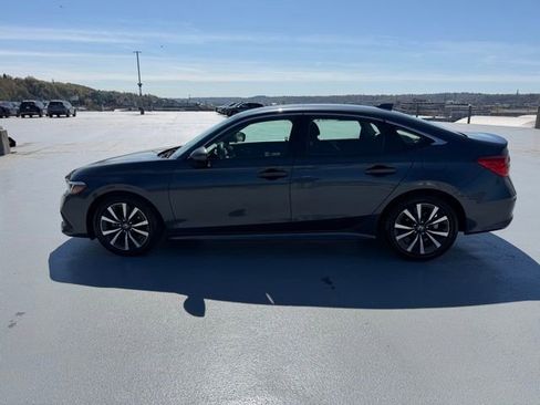 Used 2023 Honda Civic EX image 6
