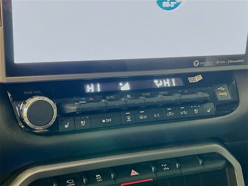 Used 2024 Toyota Tundra Limited w/ TRD Off-Road Package image 15