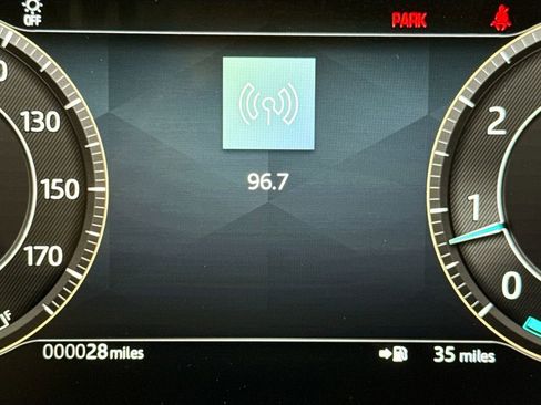 Used 2025 Jaguar F-PACE R-Dynamic S image 11