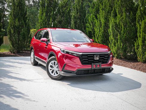 Used 2024 Honda CR-V LX image 2