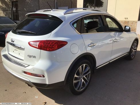 Used 2017 INFINITI QX50 AWD w/ Premium Plus Package image 5