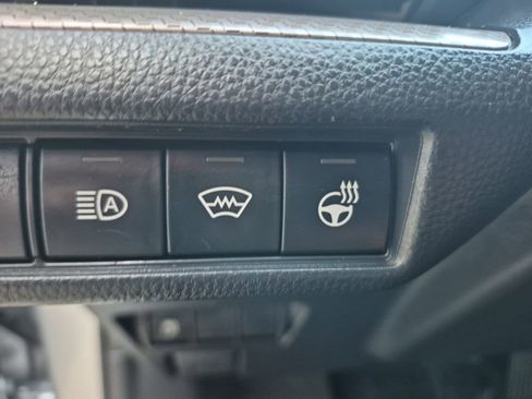 Used 2024 Toyota Prius XLE image 17