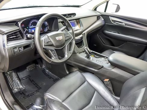 Used 2019 Cadillac XT5 Premium Luxury AWD/4WD image 11