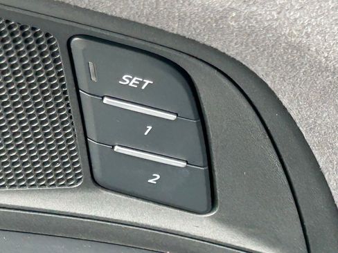 Used 2024 Audi RS e-tron GT w/ Carbon Performance Package AWD/4WD image 75