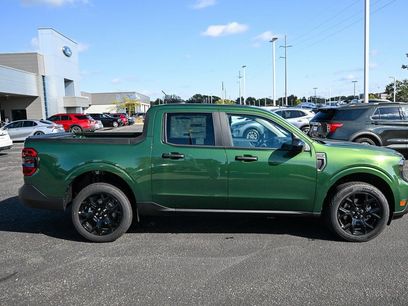 New 2025 Ford Maverick XLT w/ Black Appearance Package