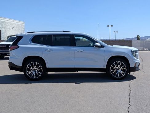 Used 2026 GMC Acadia Denali Ultimate w/ LPO, Floor Liner Package image 4