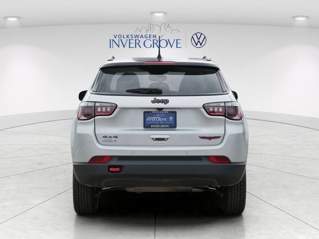 Used 2024 Jeep Compass Trailhawk AWD/4WD image 6