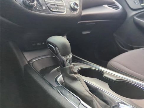 Used 2024 Chevrolet Malibu LT image 12