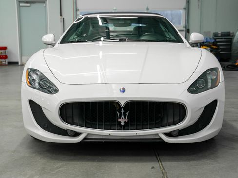 Used 2016 Maserati GranTurismo Sport RWD image 39