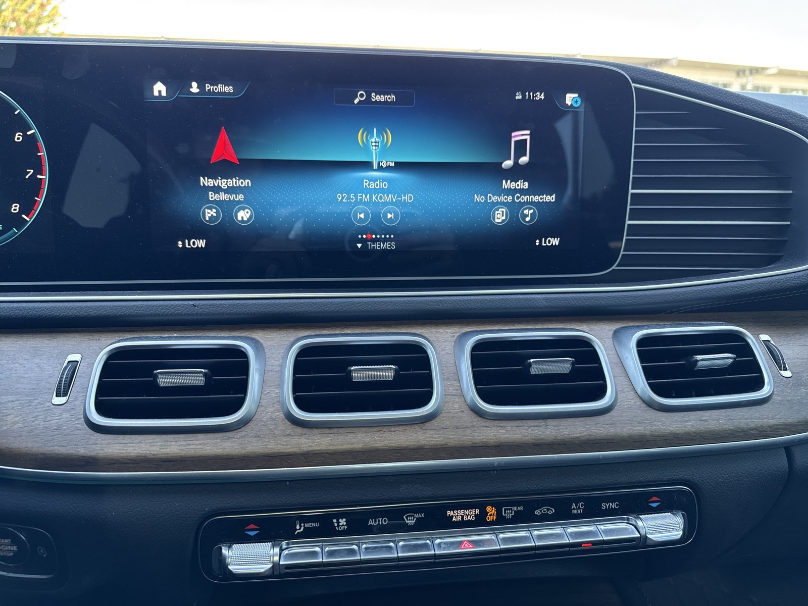 Used 2021 Mercedes-Benz GLS 580 4MATIC image 19