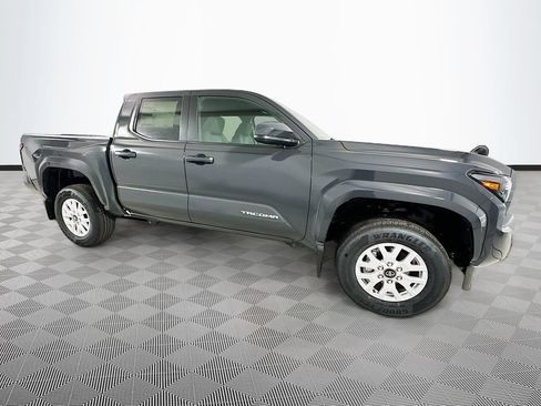 New 2026 Toyota Tacoma SR5 AWD/4WD image 3