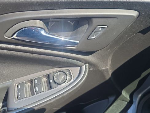 Used 2024 Chevrolet Malibu LT image 11