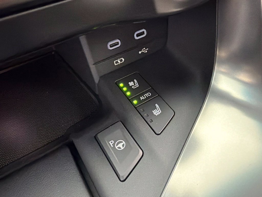 New 2026 Lexus LX 700h F Sport AWD/4WD image 16