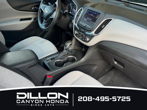 Used 2022 Chevrolet Equinox LS w/ LS Convenience Package AWD/4WD image 16