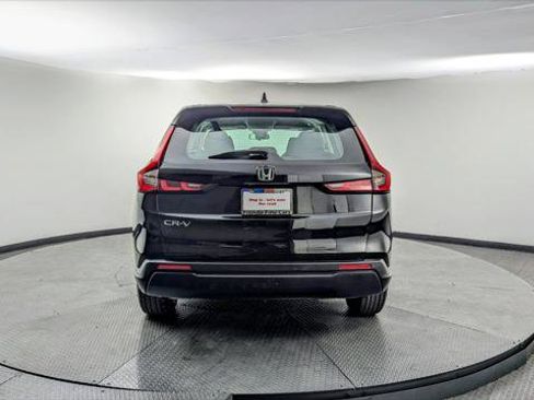 Used 2023 Honda CR-V LX image 7