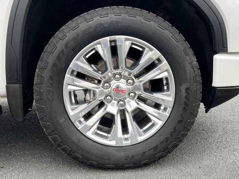 Used 2025 GMC Sierra 1500 Denali image 16