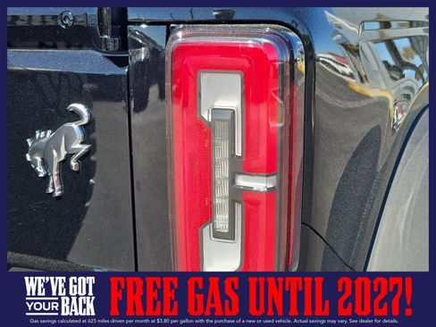 New 2025 Ford Bronco Outer Banks w/ Sasquatch Package AWD/4WD image 7