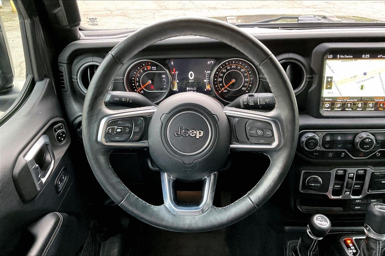 Certified 2018 Jeep Wrangler Unlimited Sahara w/ Dual Top Group AWD/4WD image 9