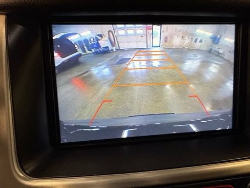 Used 2016 GMC Yukon SLE w/ Convenience Package AWD/4WD image 16