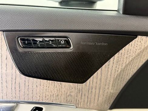 Used 2023 Volvo XC90 T8 Plus AWD/4WD image 29