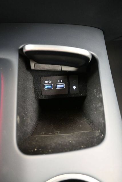 Used 2025 Genesis GV70 3.5T Sport AWD/4WD image 36