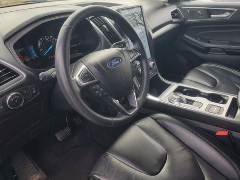 Used 2022 Ford Edge Titanium AWD/4WD image 11