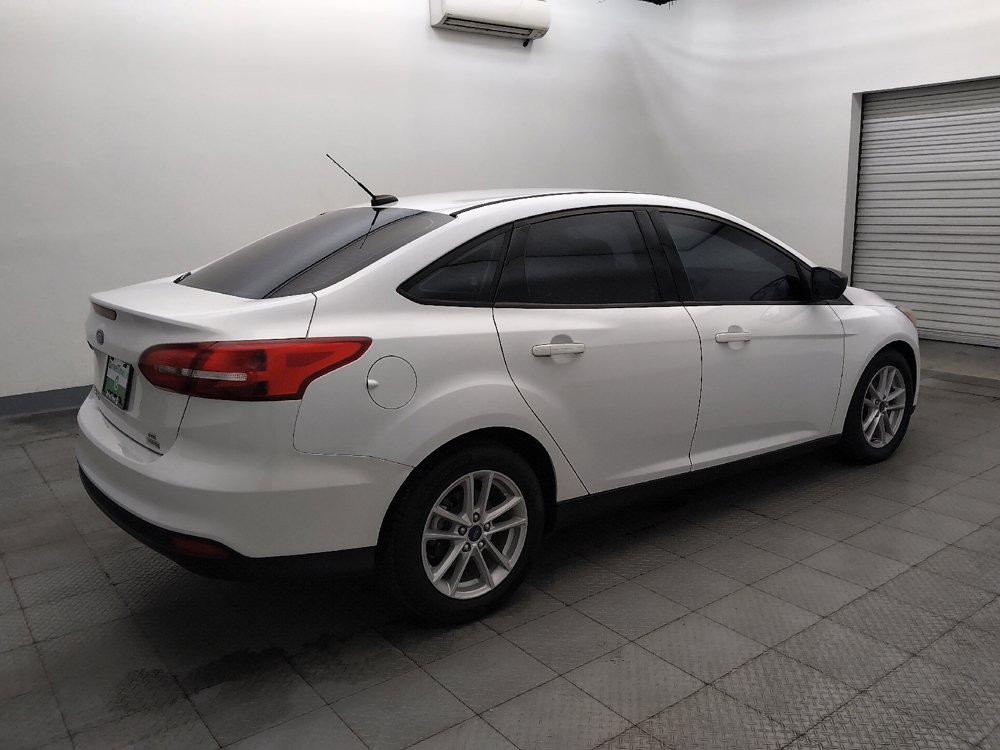Used 2018 Ford Focus SE FWD image 10