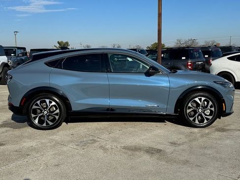 Certified 2023 Ford Mustang Mach-E Premium image 7