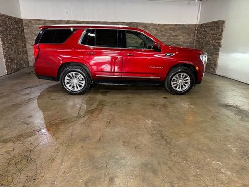 Used 2021 GMC Yukon SLT AWD/4WD image 10