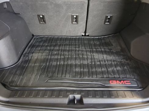 Used 2019 GMC Terrain SLE w/ Driver Convenience Package FWD image 38