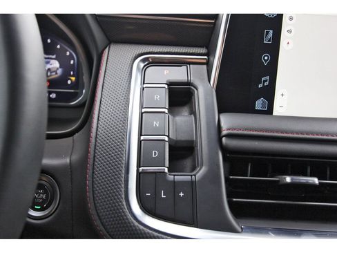 Used 2024 Chevrolet Tahoe RST w/ Luxury Package RWD image 24