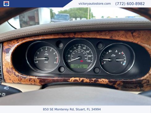 Used 2005 Jaguar XJ8 L image 33