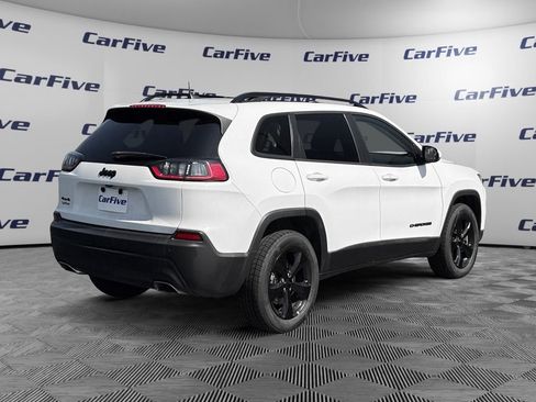 Used 2019 Jeep Cherokee Latitude Plus AWD/4WD image 6