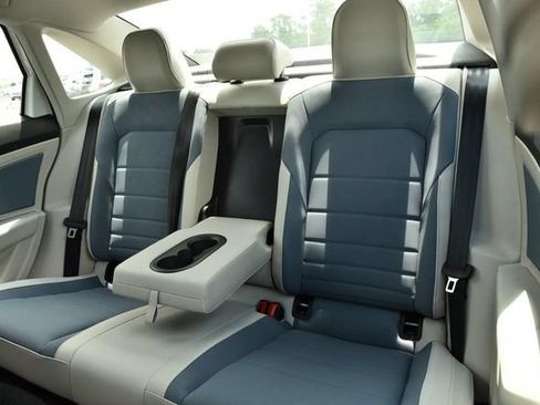 New 2026 Volkswagen Jetta SE FWD image 22