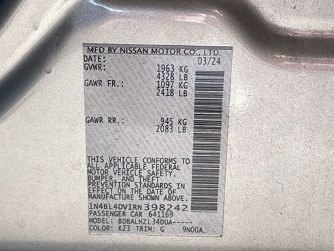 Used 2024 Nissan Altima 2.5 SV image 28