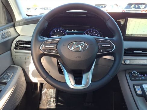 Certified 2022 Hyundai Palisade SEL w/ 8P Bench Seat Package image 18