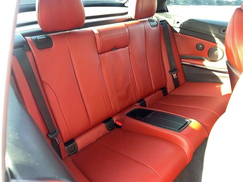 Used 2015 BMW M4 Convertible image 24