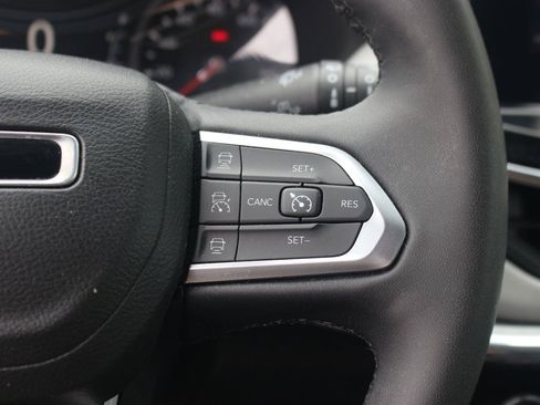 Used 2023 Jeep Compass Limited AWD/4WD image 18