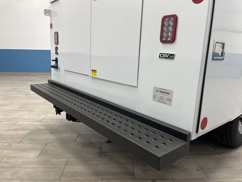 New 2025 Chevrolet Express 3500 Work Van w/ Power Convenience Package image 38