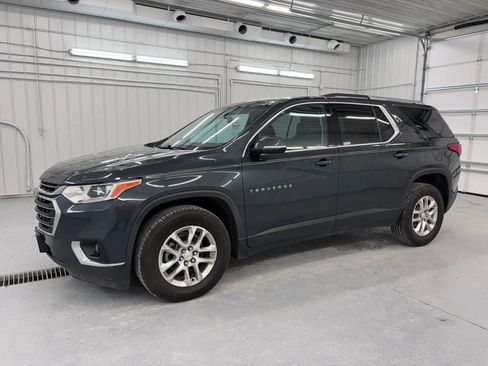 Used 2018 Chevrolet Traverse LT FWD image 14