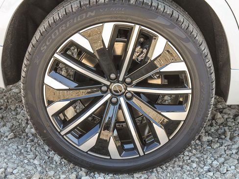 New 2026 Volvo XC90 T8 Plus w/ Protection Package image 11