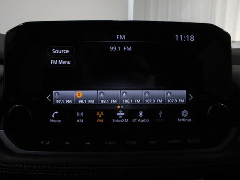 Used 2023 Nissan Rogue SL w/ SL Premium Package FWD image 14