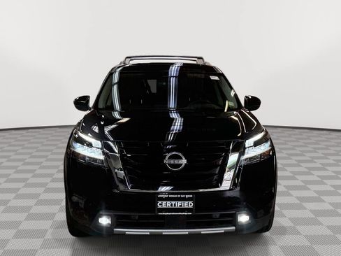 Used 2022 Nissan Pathfinder Platinum w/ Cargo Package AWD/4WD image 2